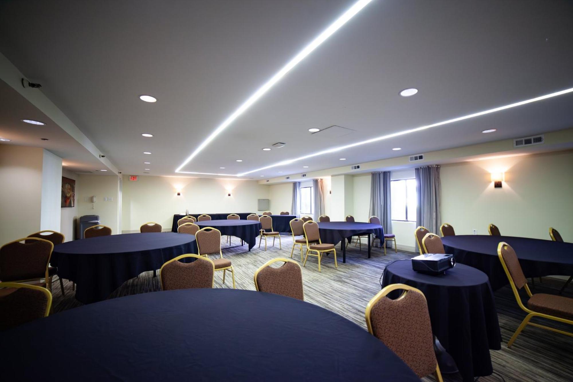 Holiday Inn Irving Las Colinas By Ihg Buitenkant foto