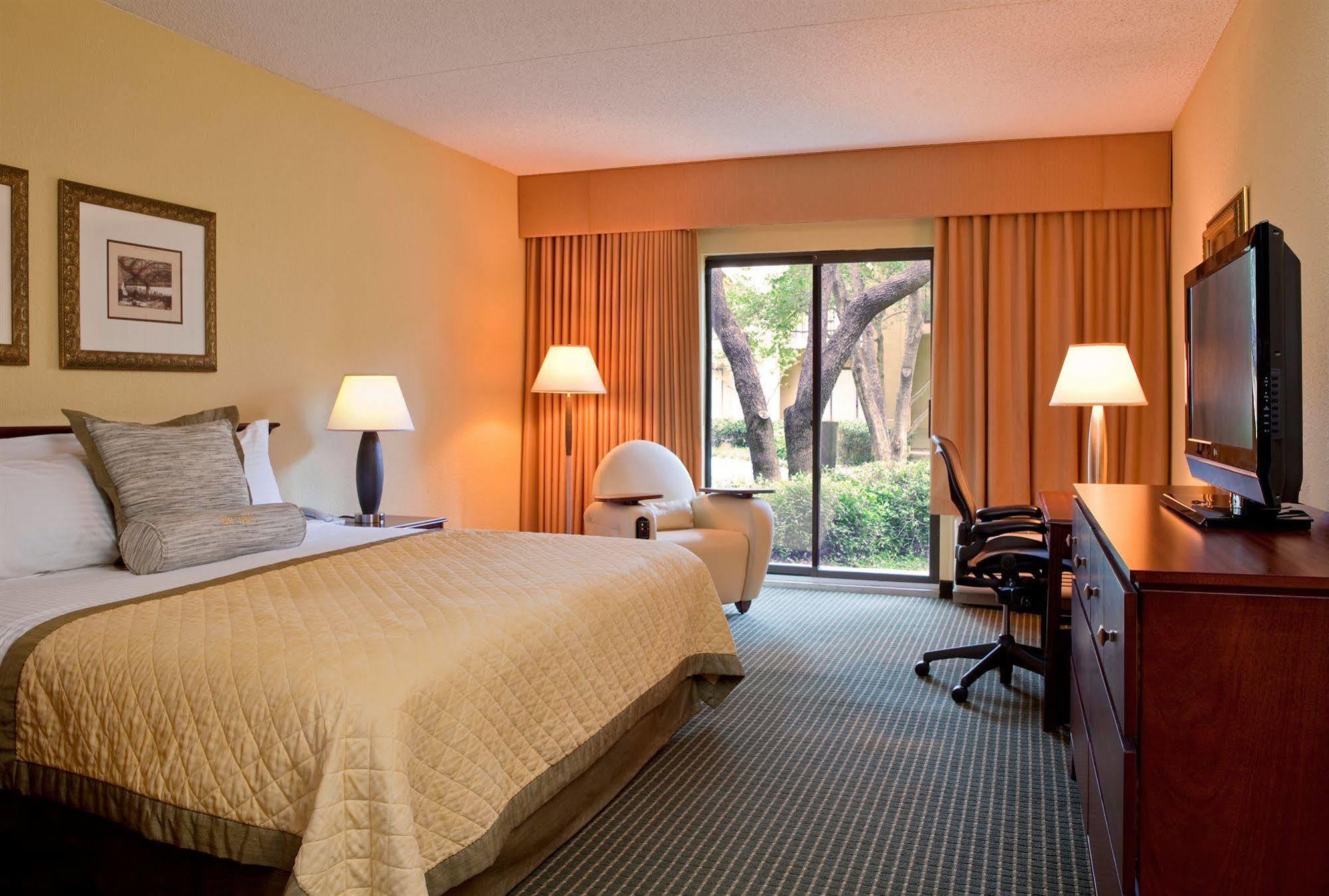 Holiday Inn Irving Las Colinas By Ihg Buitenkant foto